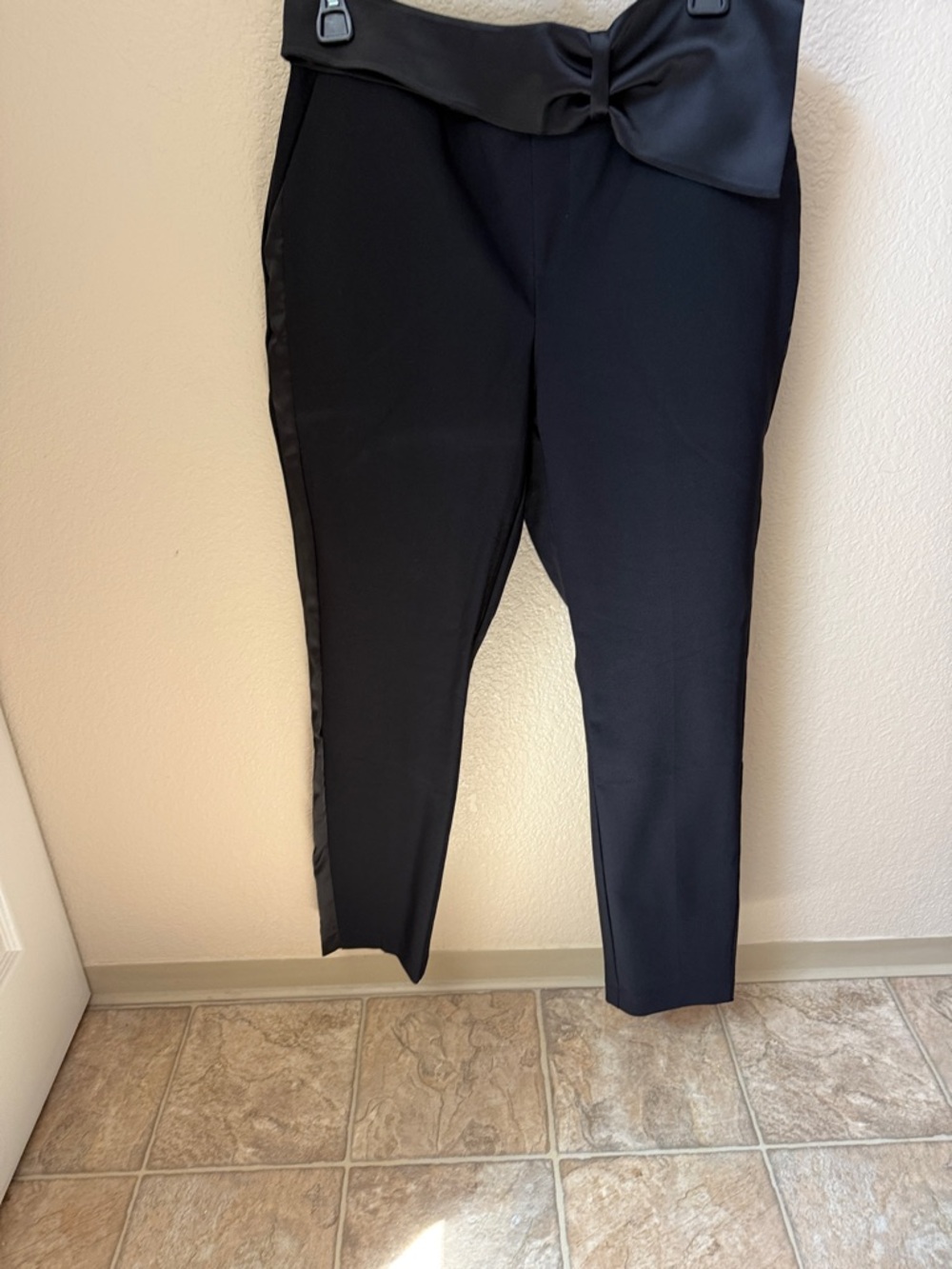 INC International Concepts Black Satin-Trim Skinny Pants